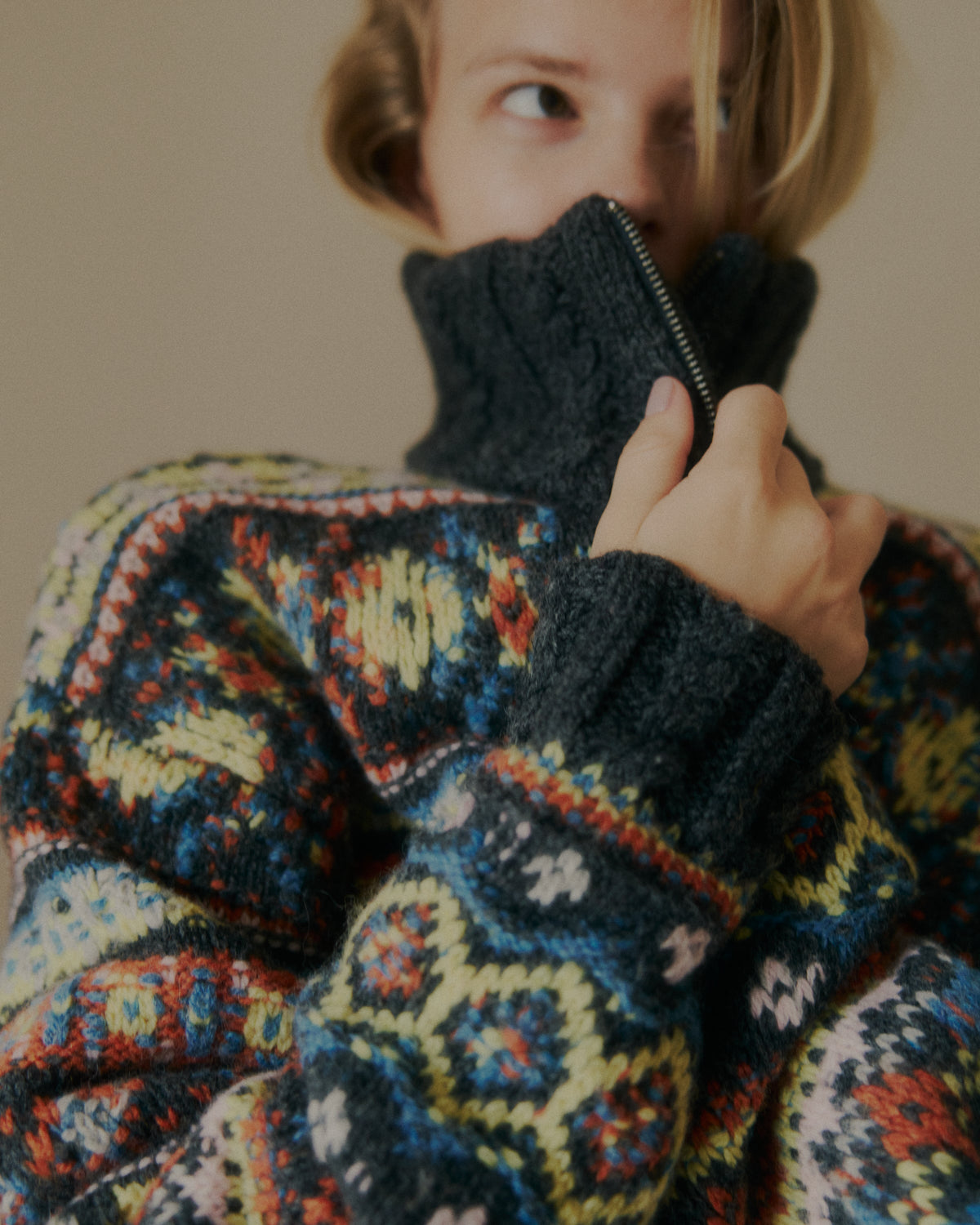NATIVE PATTERN  ZIP-UP BLOUSON