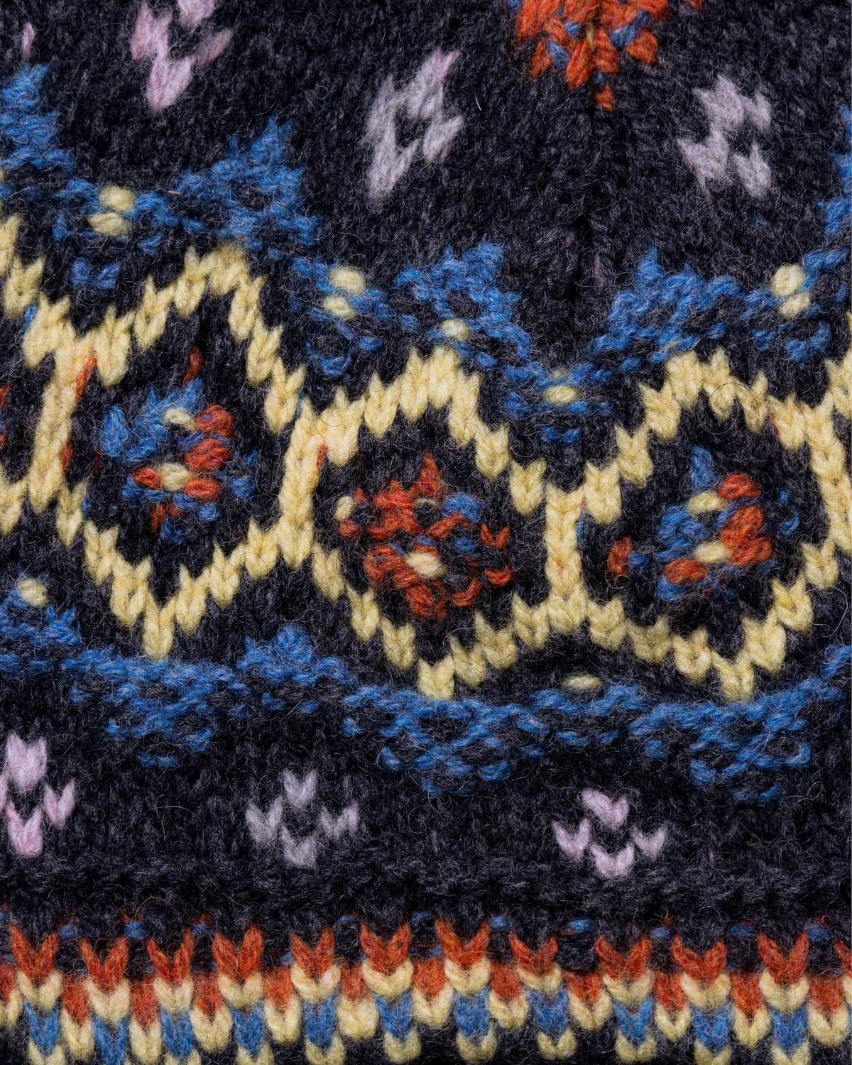 NATIVE PATTERN BEANIE