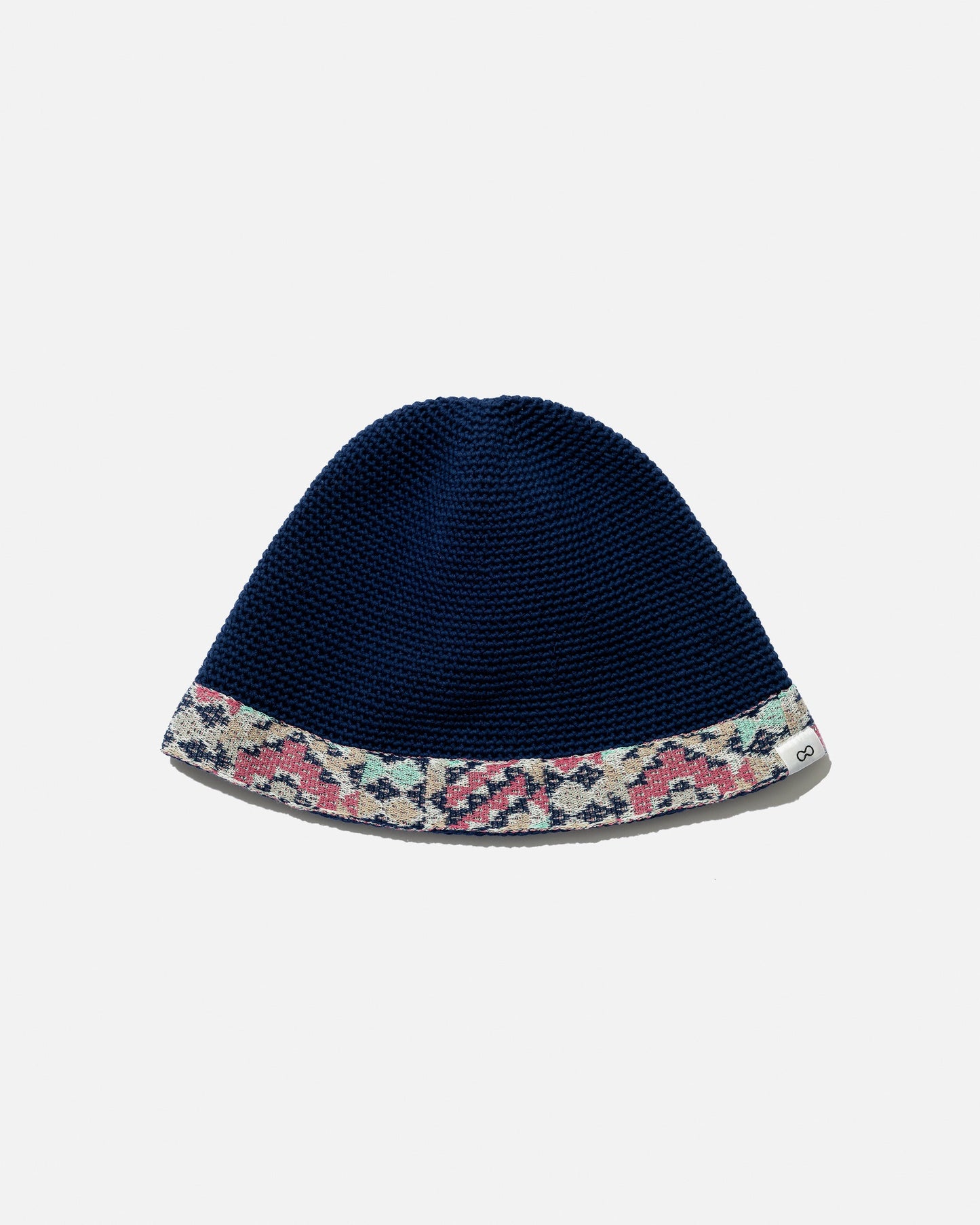 HEM PATTERN BUCKET HAT