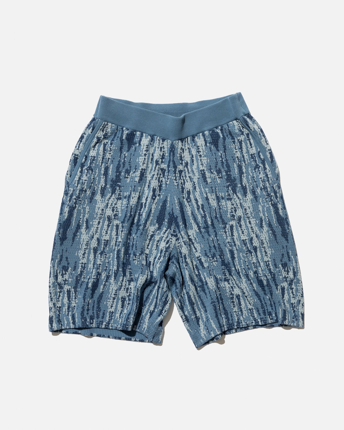 TIE DYE PATTERN MESH SHORTS