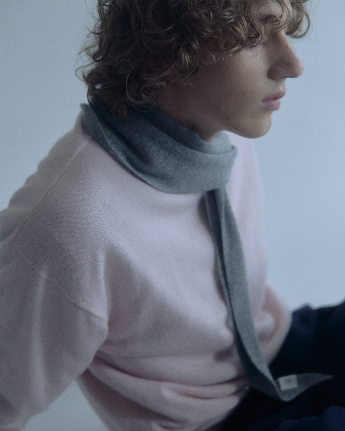 WOOL CASHMERE TRIANGLE SCARF