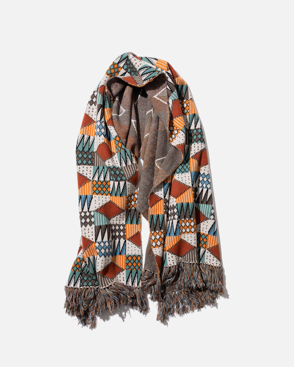 GEOMETRIC PATTERN BLANKET